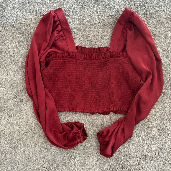 Red Ruffle Cropped Blouse - Picture 4 of 4
